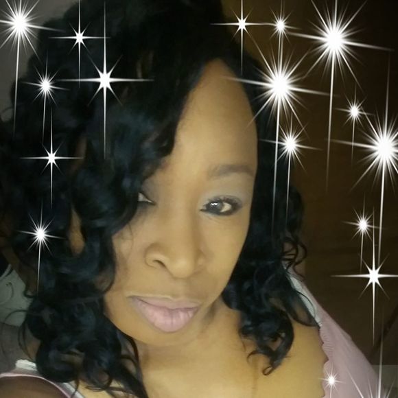 Meet your Posher, Paula - Picture 1 of 1